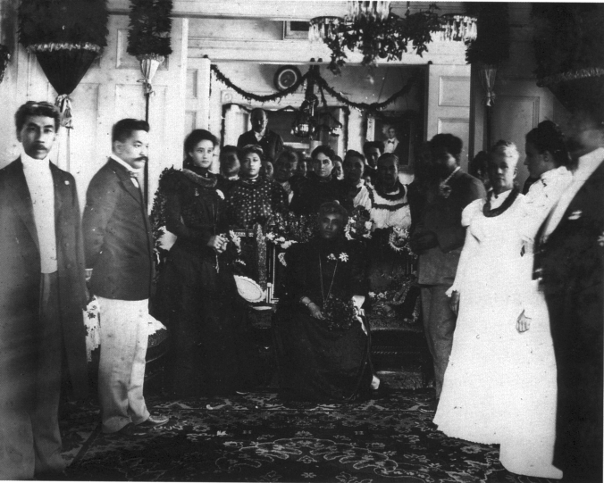 Queen Liliuokalani at Washington Place, 8/12/1898